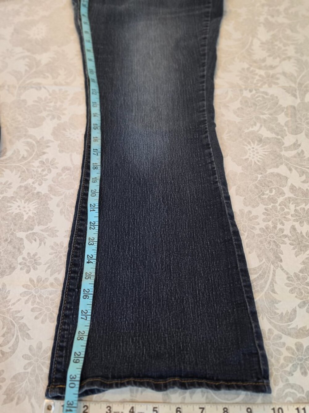 ✨ Signature by Levi Strauss Modern Bootcut Jeans Size 20M (36x32) Dark Wash - Picture 7 of 15